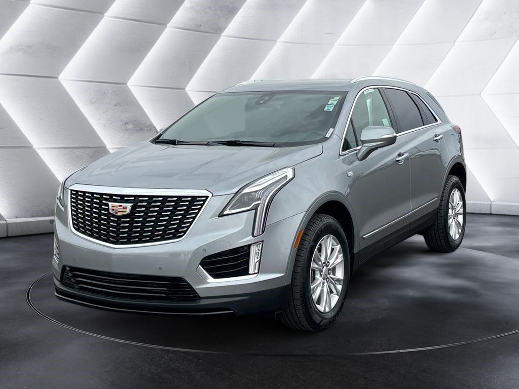 2024 Cadillac XT5 — photo 1 of 7