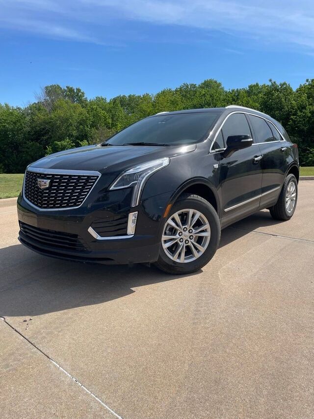2025 Cadillac XT5 — photo 1 of 7