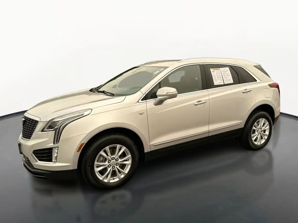 2020 Cadillac XT5 Luxury — photo 1 of 13