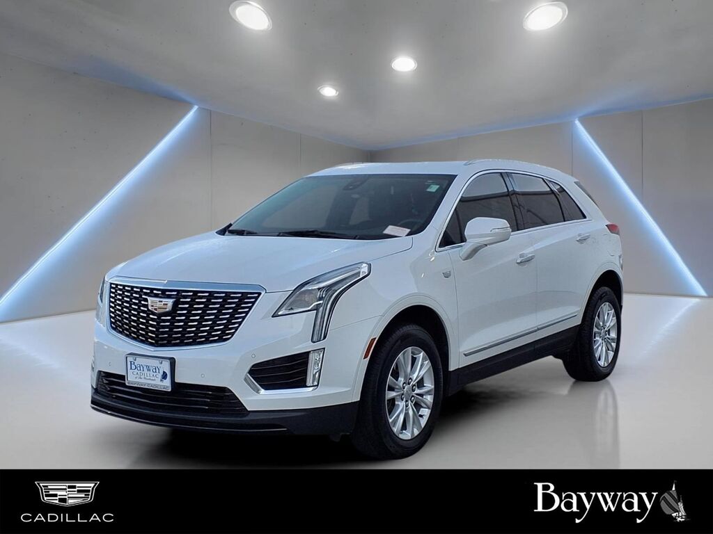 2024 Cadillac XT5 — photo 1 of 7