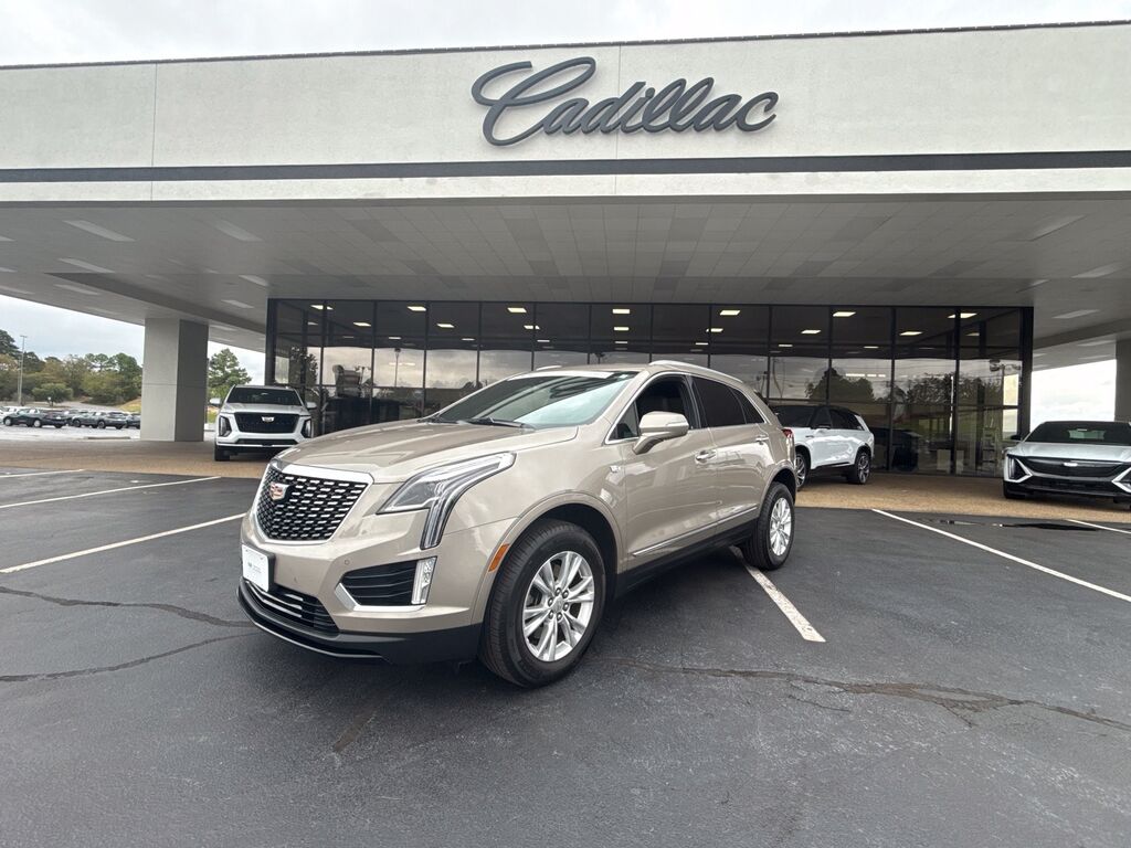 2023 Cadillac XT5 — photo 1 of 7