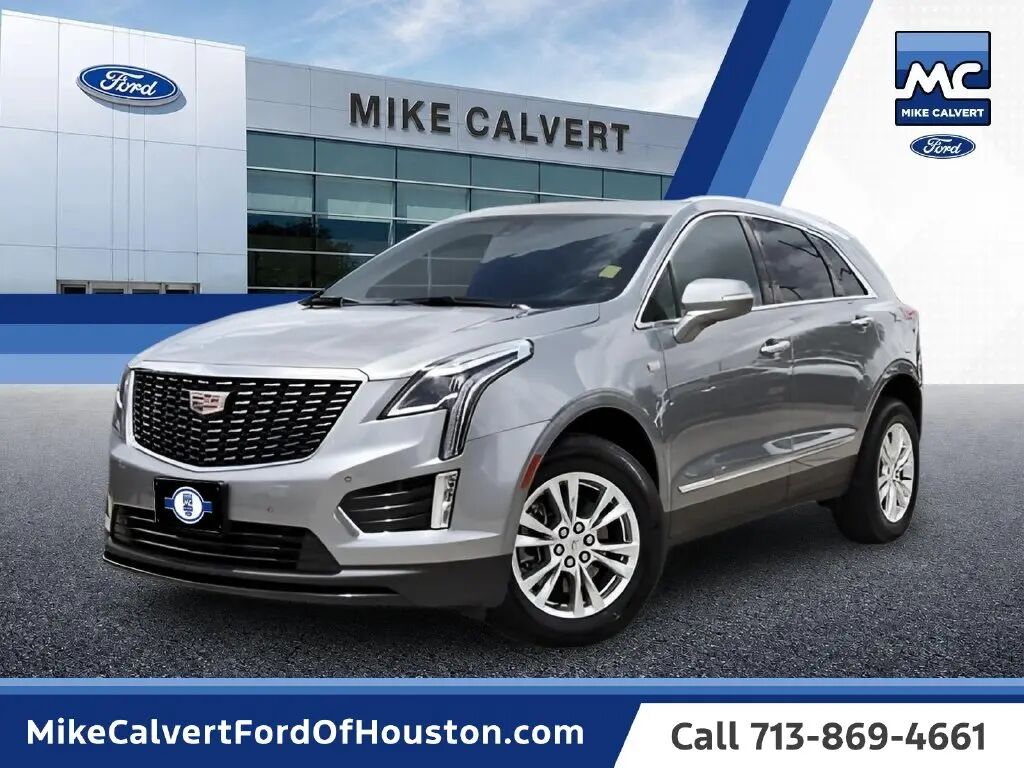 2025 Cadillac XT5 Luxury — photo 1 of 13
