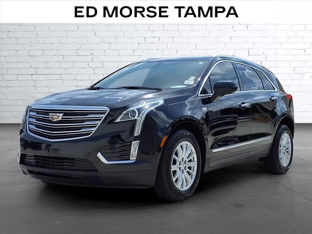 2018 Cadillac XT5 Base — photo 1 of 14