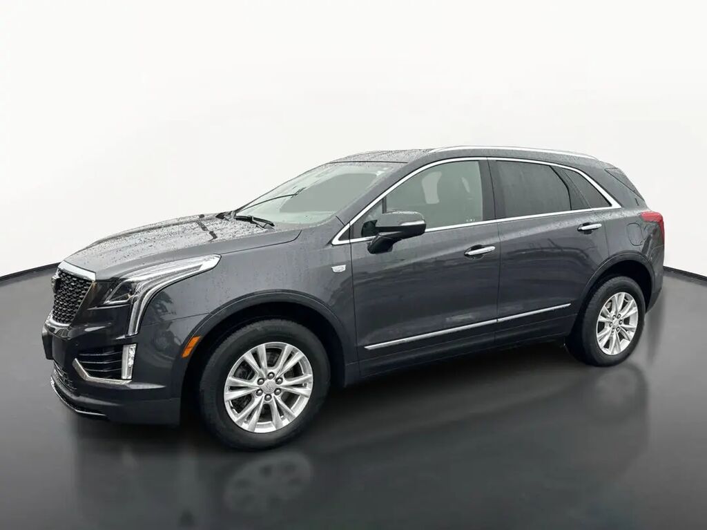 2021 Cadillac XT5 Luxury — photo 1 of 13