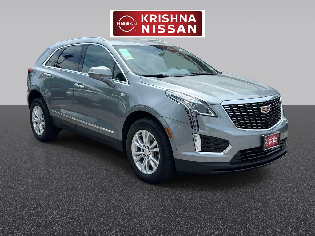 2023 Cadillac XT5 Luxury — photo 1 of 12