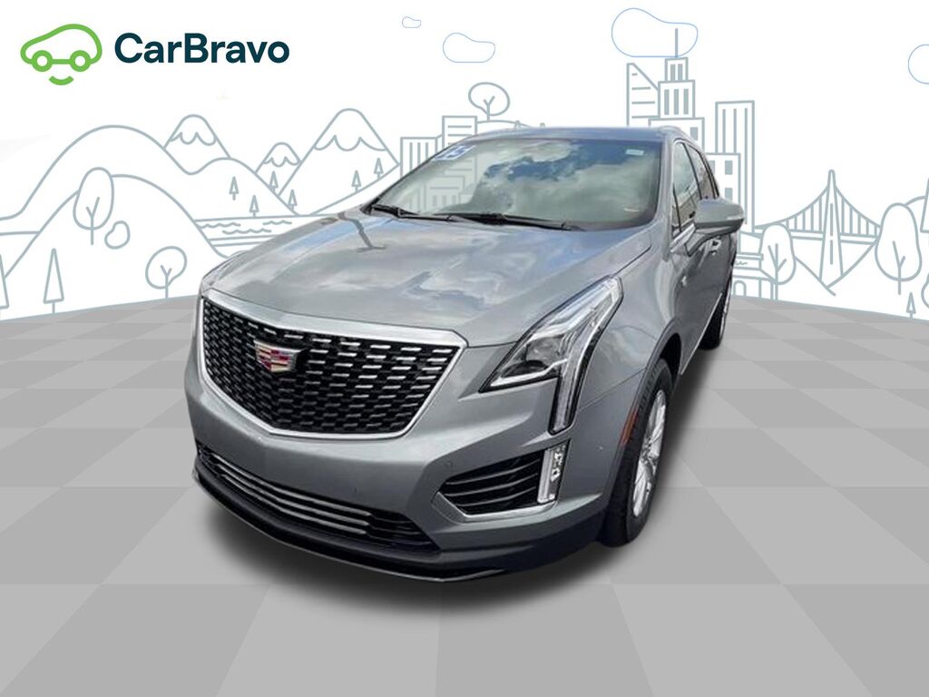 2025 Cadillac XT5 Luxury — photo 1 of 6