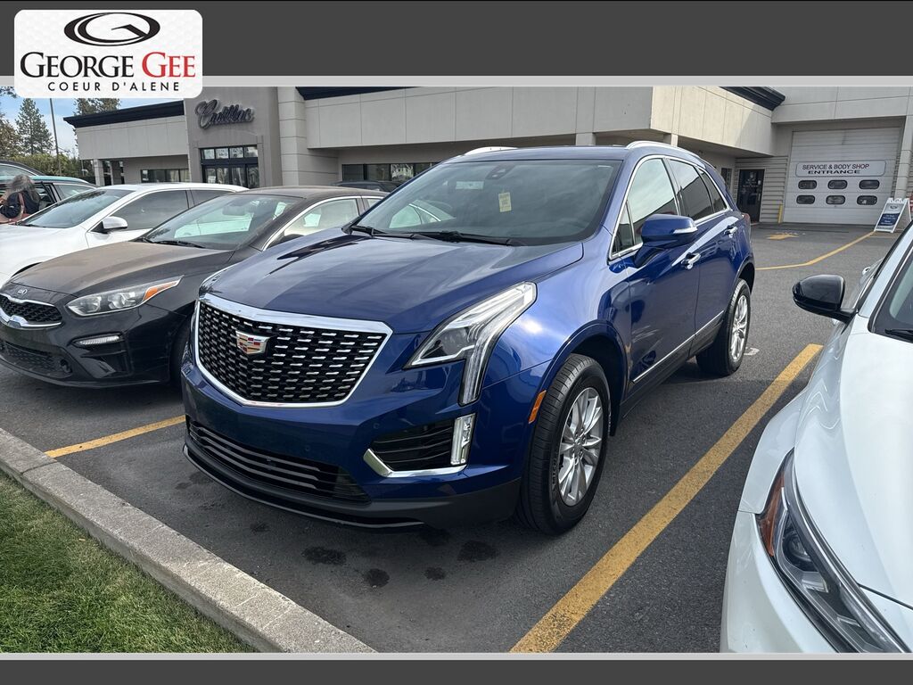 2025 Cadillac XT5 — photo 1 of 7