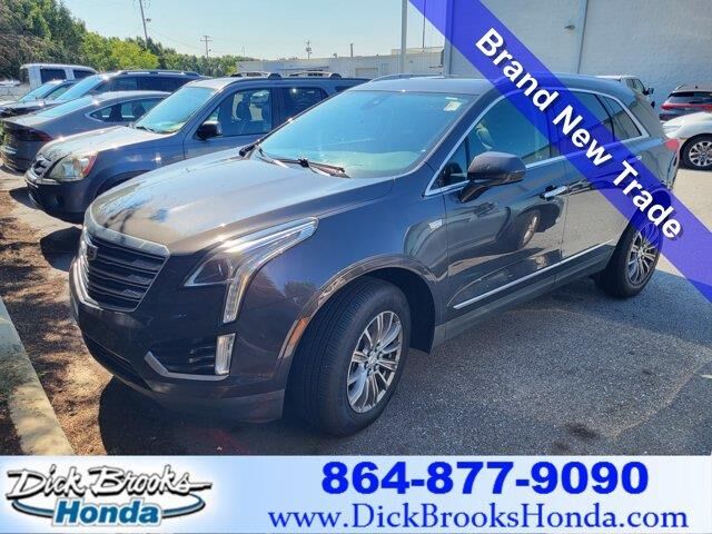 2017 Cadillac XT5 Luxury — photo 1 of 13