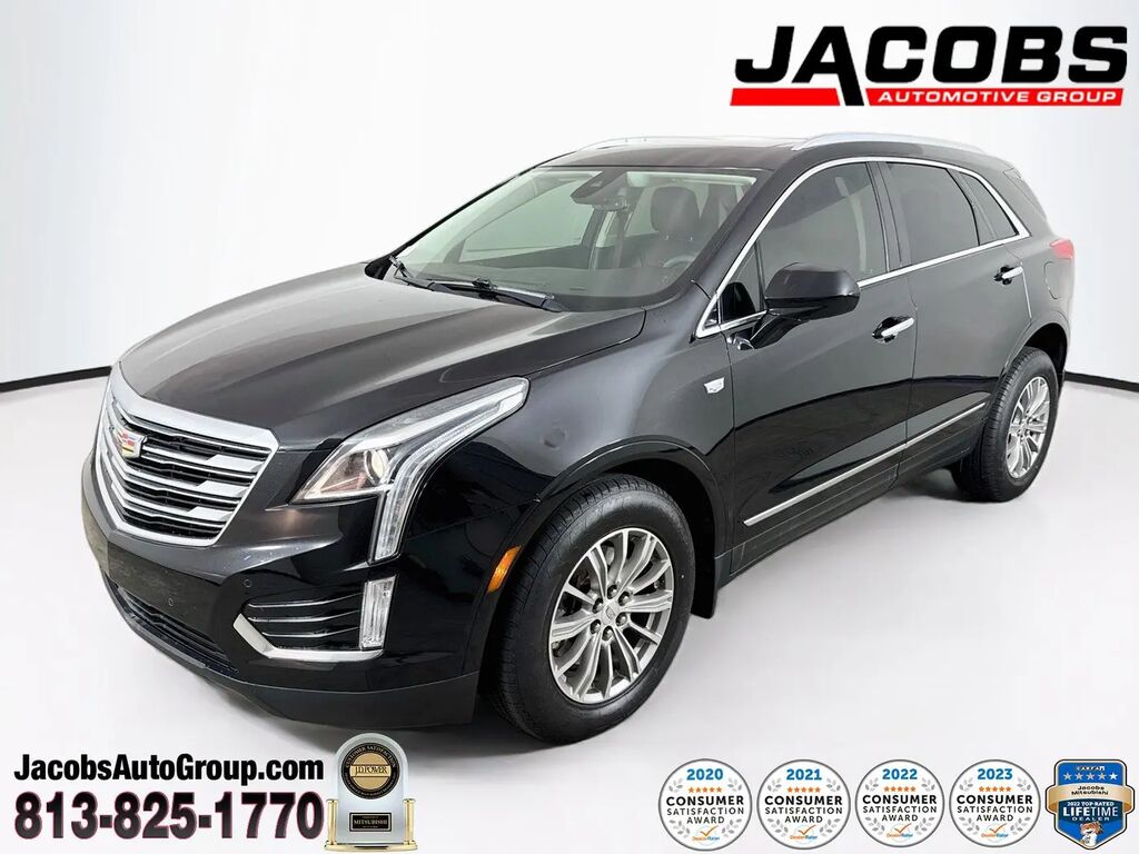 2017 Cadillac XT5 Luxury — photo 1 of 13