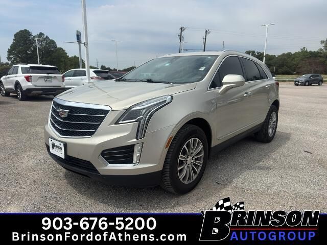 2017 Cadillac XT5 Luxury — photo 1 of 13