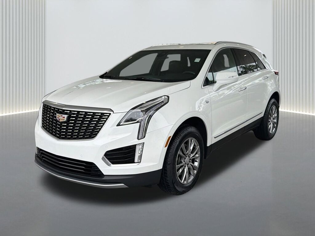 2022 Cadillac XT5 — photo 1 of 7