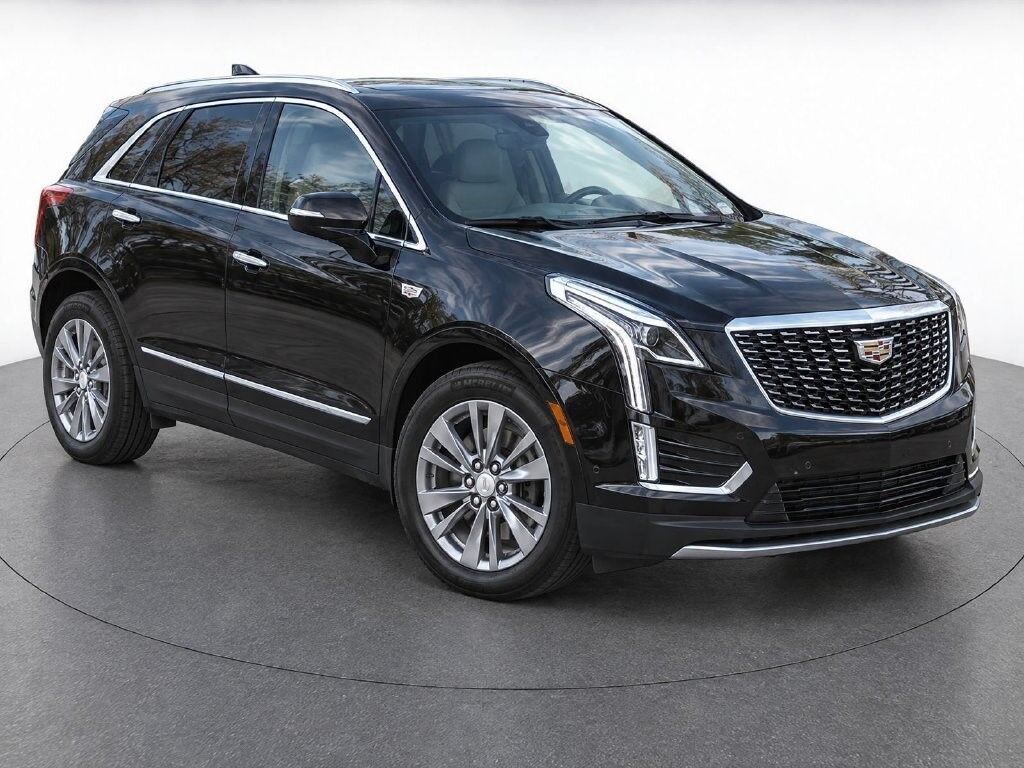 2023 Cadillac XT5 — photo 1 of 7