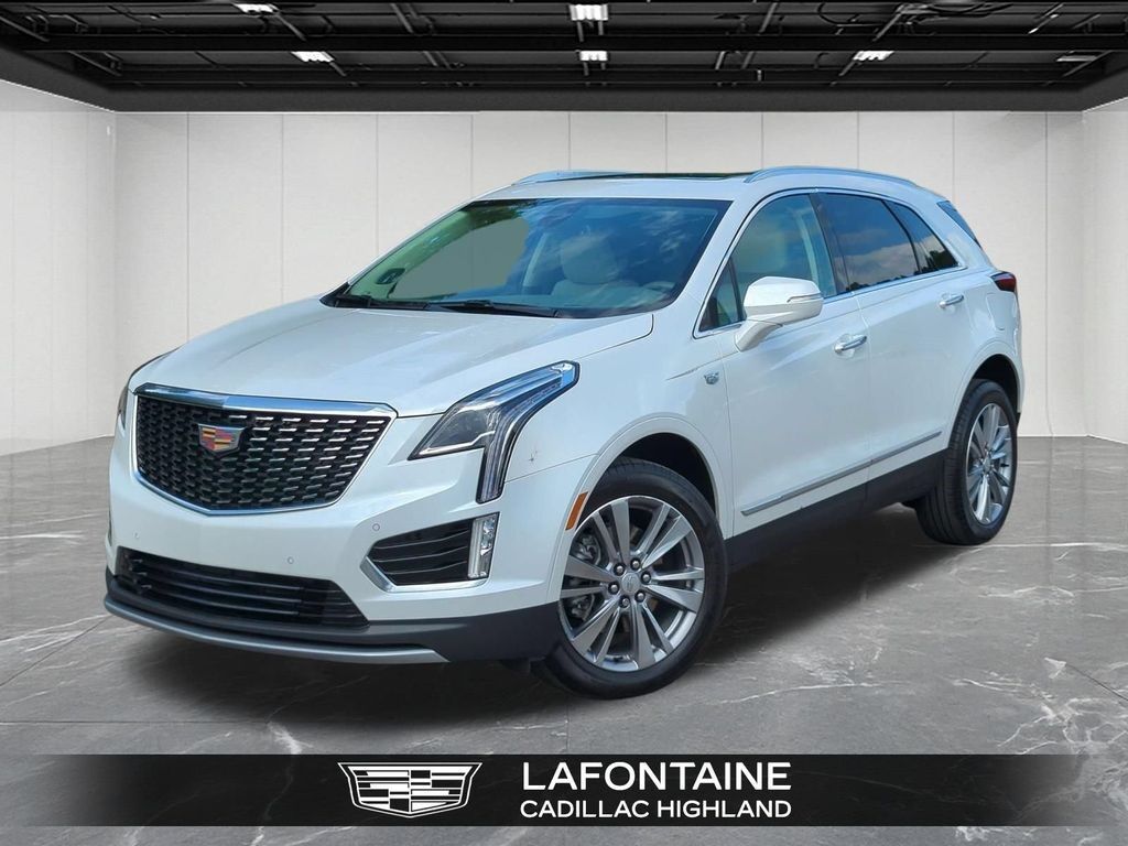 2024 Cadillac XT5 — photo 1 of 7
