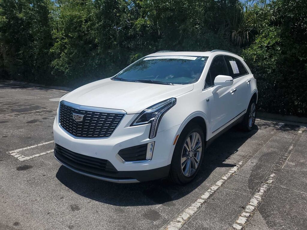 2024 Cadillac XT5 — photo 1 of 7