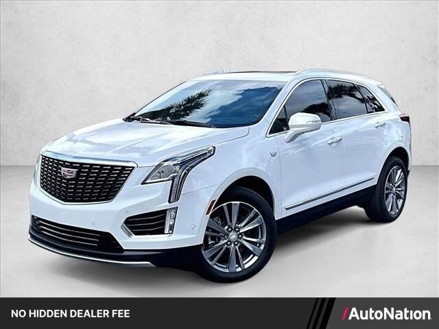 2025 Cadillac XT5 — photo 1 of 7