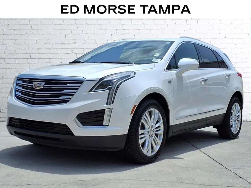 2017 Cadillac XT5 Premium Luxury — photo 1 of 26