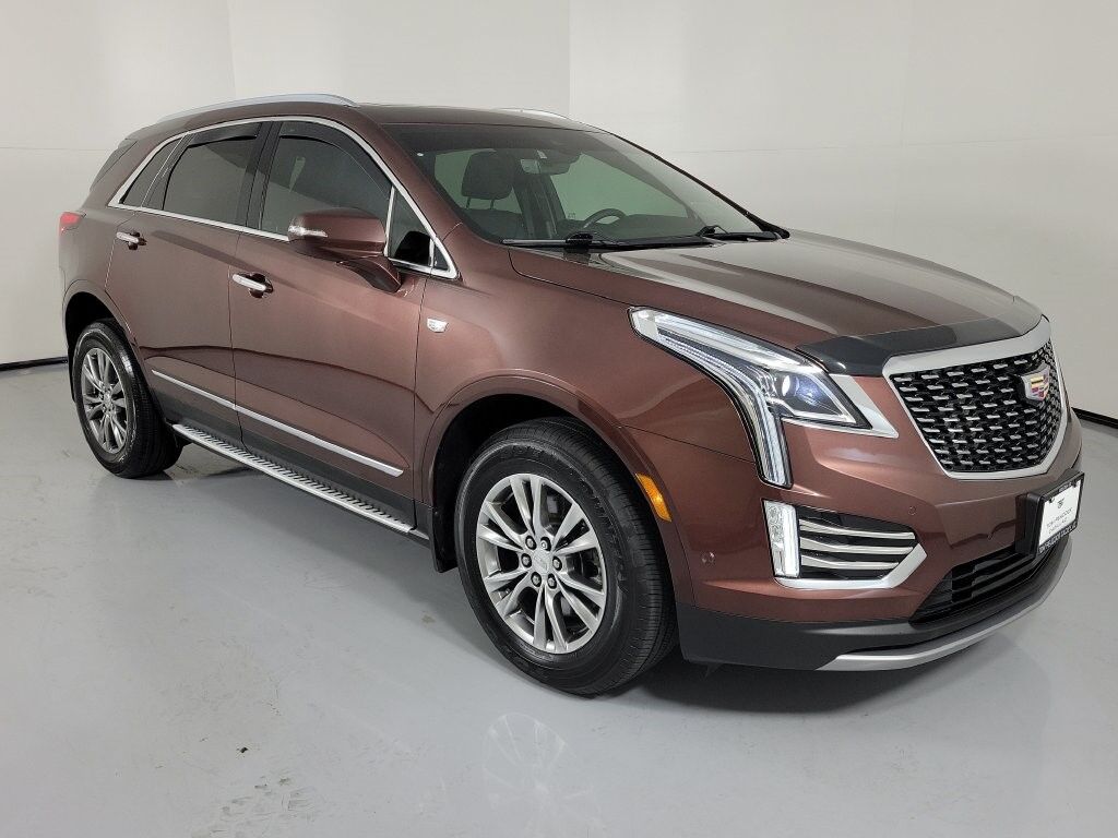 2022 Cadillac XT5 — photo 1 of 7