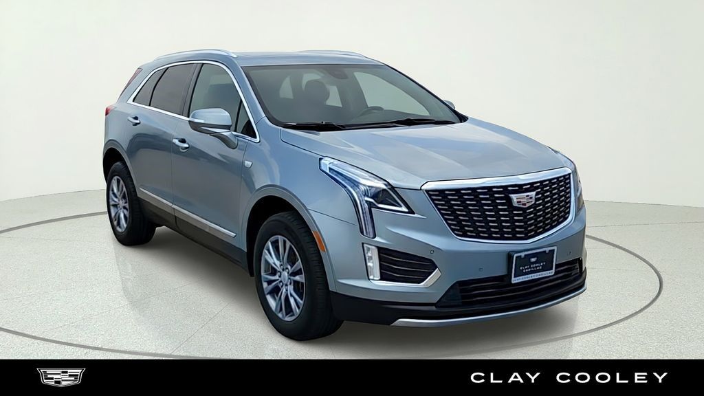2023 Cadillac XT5 — photo 1 of 7