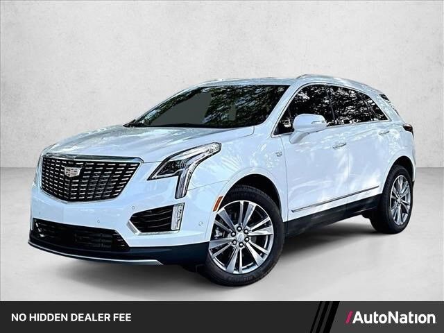 2025 Cadillac XT5 — photo 1 of 7