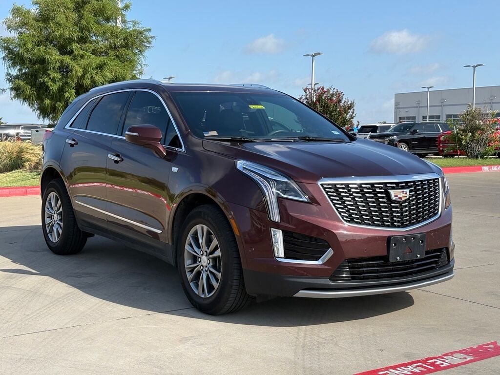 2022 Cadillac XT5 — photo 1 of 7