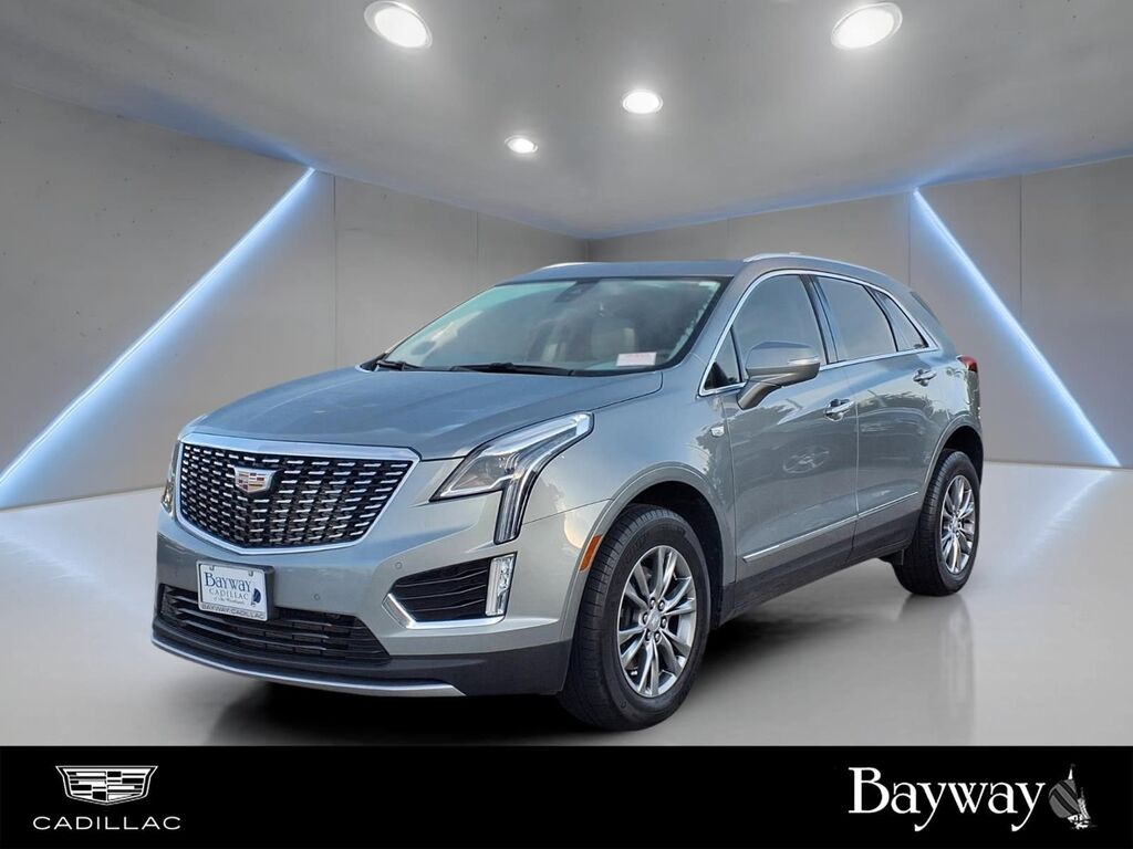 2023 Cadillac XT5 — photo 1 of 6