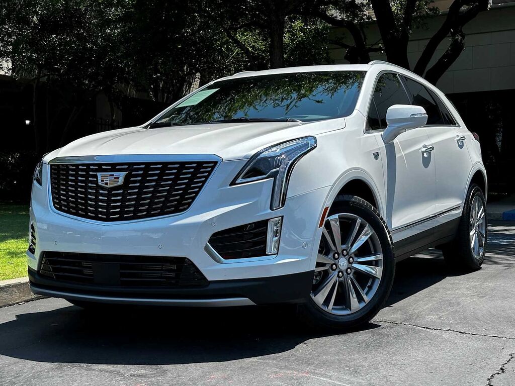 2026 Cadillac XT5 — photo 1 of 7
