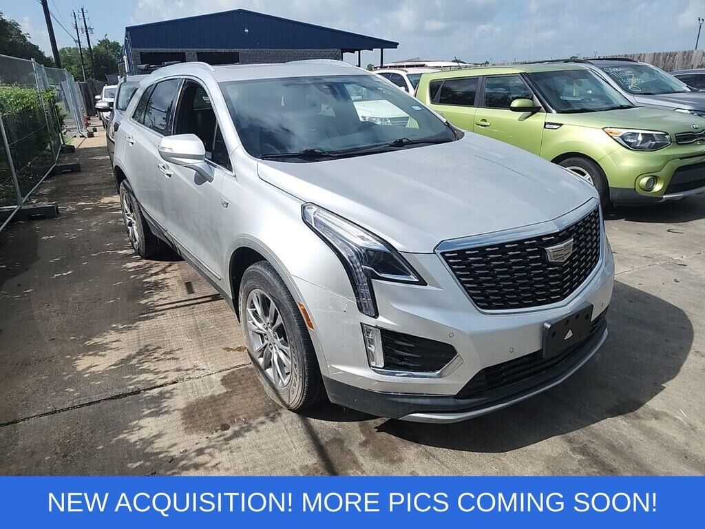 2020 Cadillac XT5 Premium Luxury — photo 1 of 12