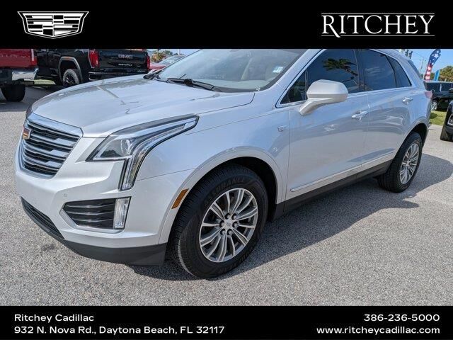 2018 Cadillac XT5 Luxury — photo 1 of 14
