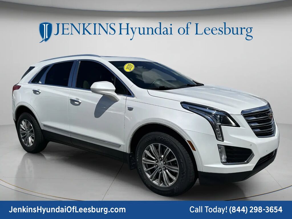 2019 Cadillac XT5 Luxury — photo 1 of 13