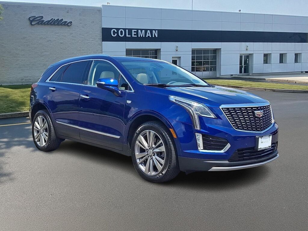 2024 Cadillac XT5 — photo 1 of 7