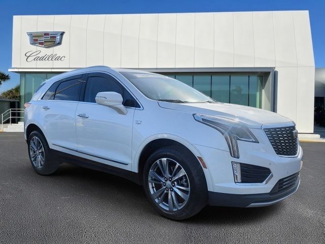 2024 Cadillac XT5 — photo 1 of 7