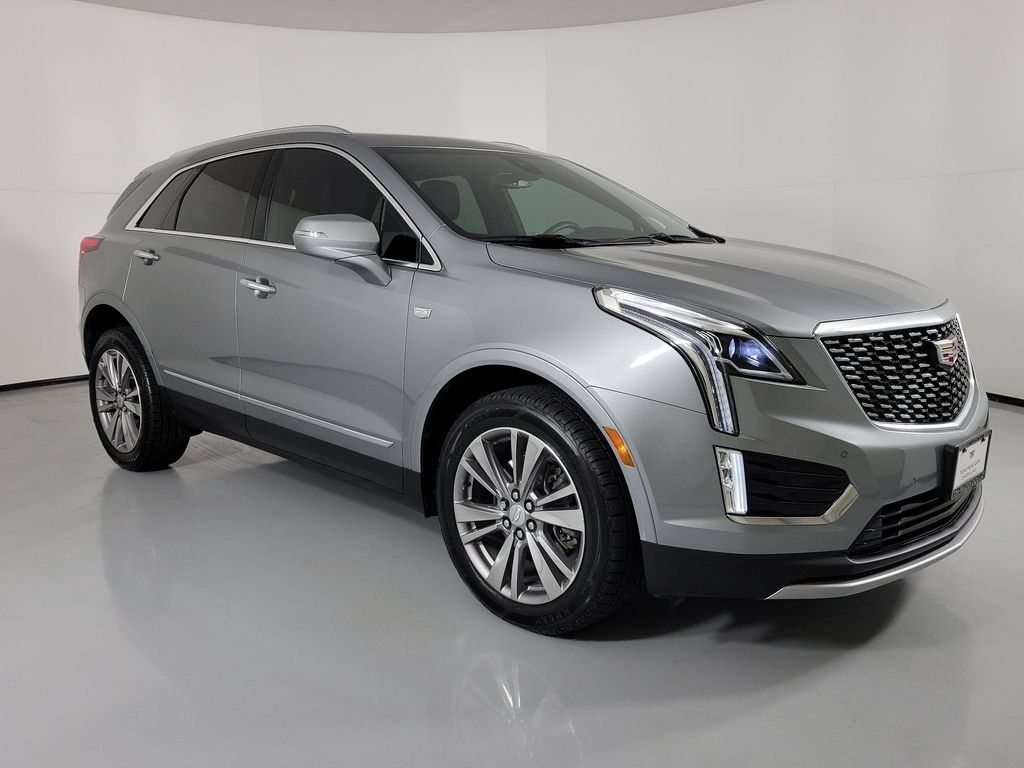 2024 Cadillac XT5 — photo 1 of 7