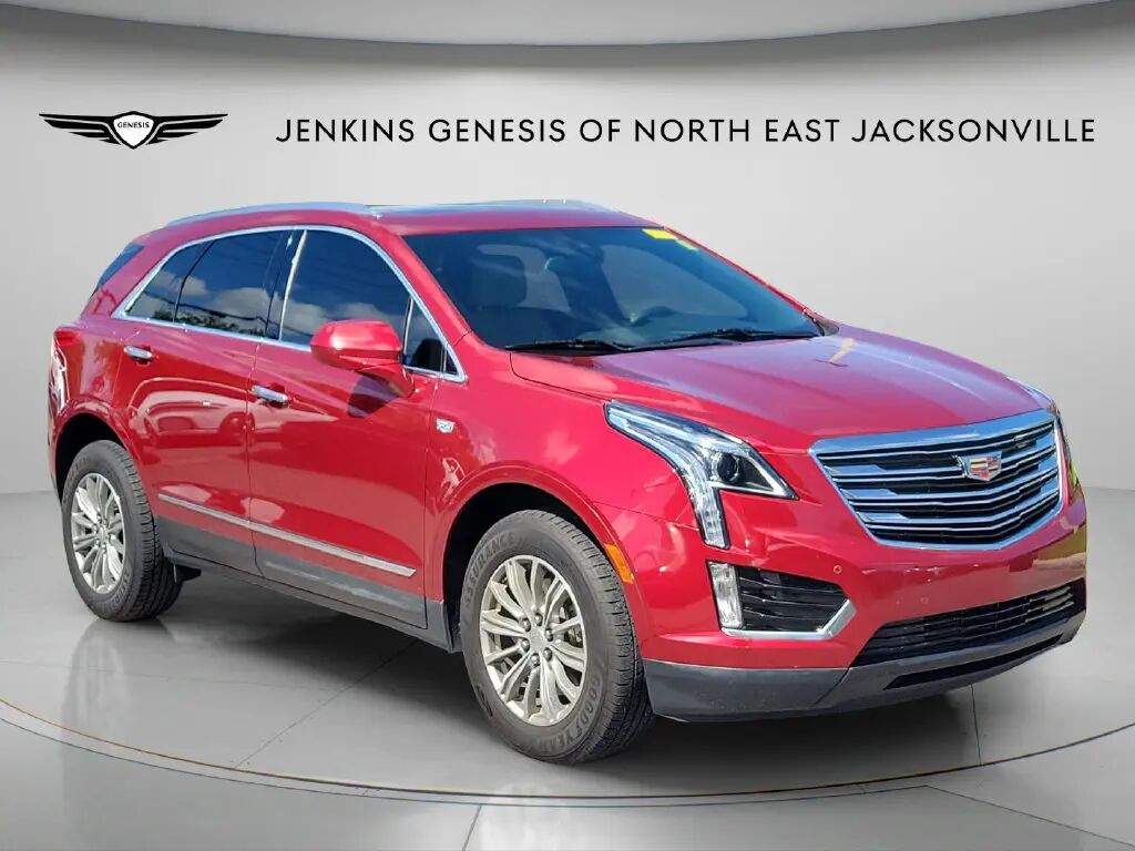 2019 Cadillac XT5 Luxury — photo 1 of 13