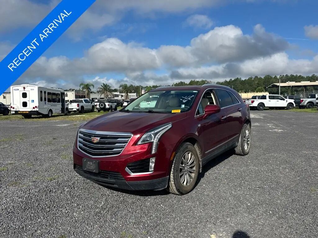 2018 Cadillac XT5 Luxury — photo 1 of 13