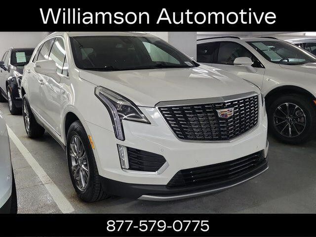 2022 Cadillac XT5 — photo 1 of 7
