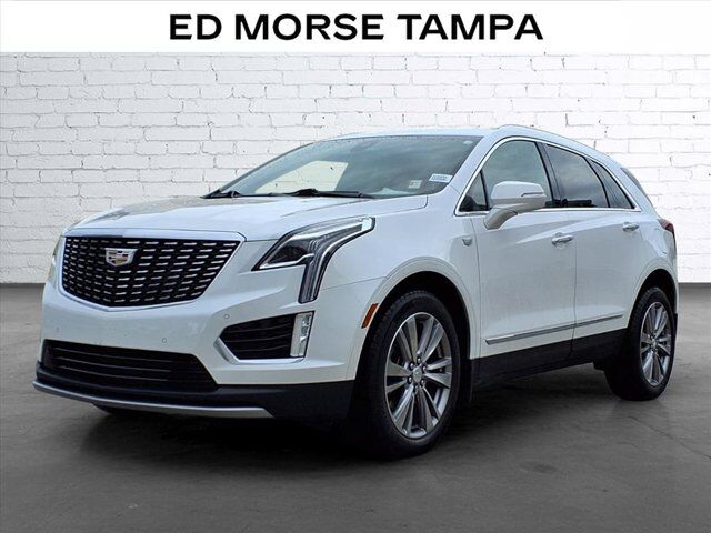 2024 Cadillac XT5 FWD Premium Luxury — photo 1 of 13