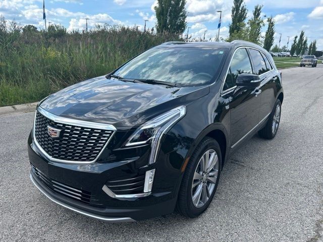 2024 Cadillac XT5 — photo 1 of 7