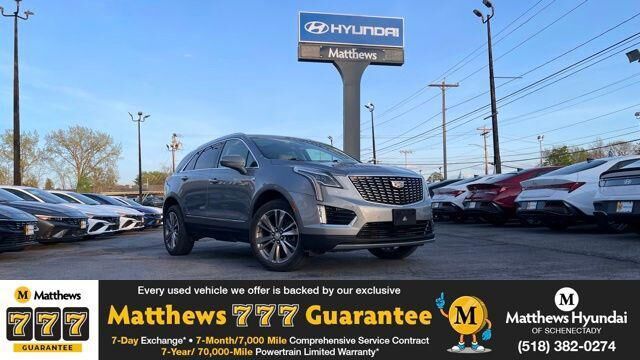 2024 Cadillac XT5 Premium Luxury — photo 1 of 13