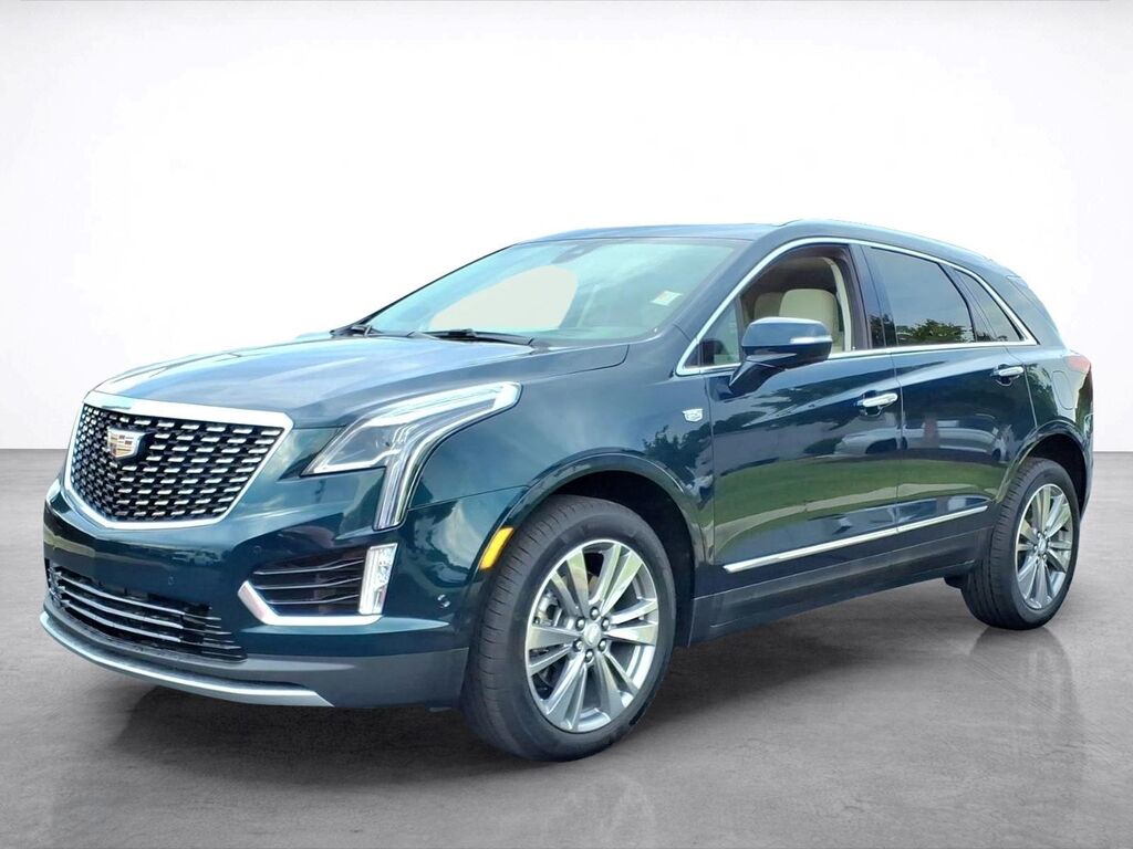 2026 Cadillac XT5 — photo 1 of 7