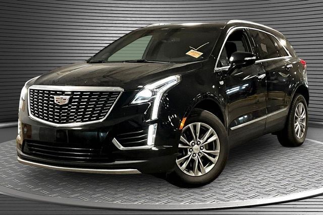 2023 Cadillac XT5 — photo 1 of 5