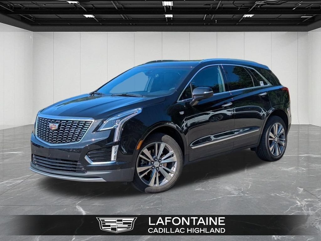 2024 Cadillac XT5 — photo 1 of 7
