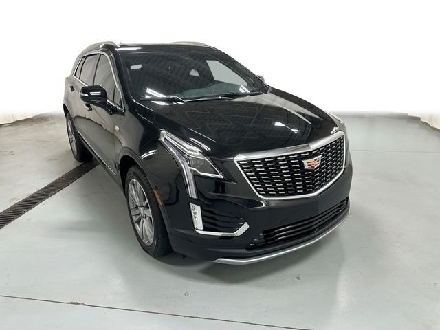 2024 Cadillac XT5 — photo 1 of 7