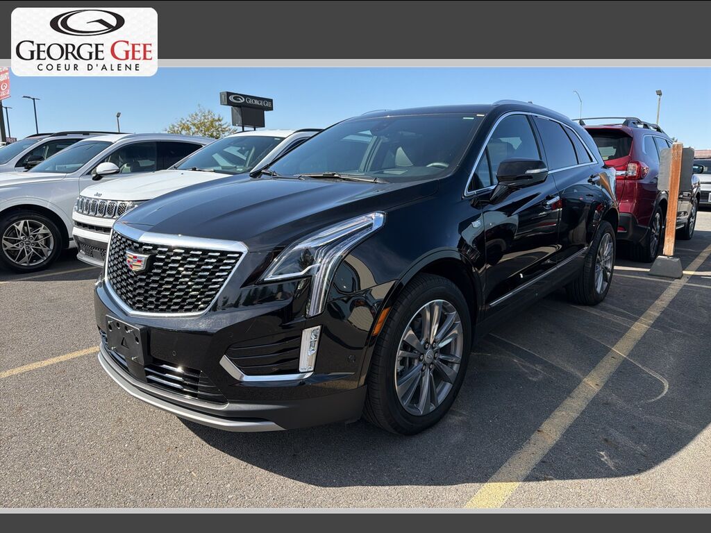 2025 Cadillac XT5 — photo 1 of 7