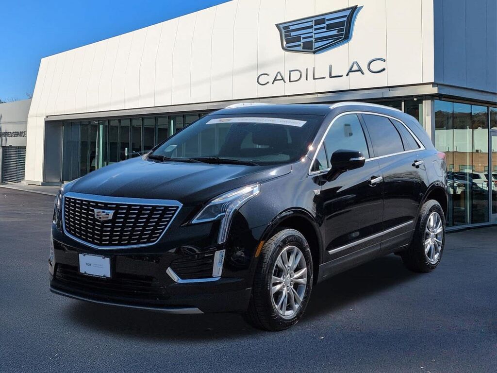 2023 Cadillac XT5 — photo 1 of 7