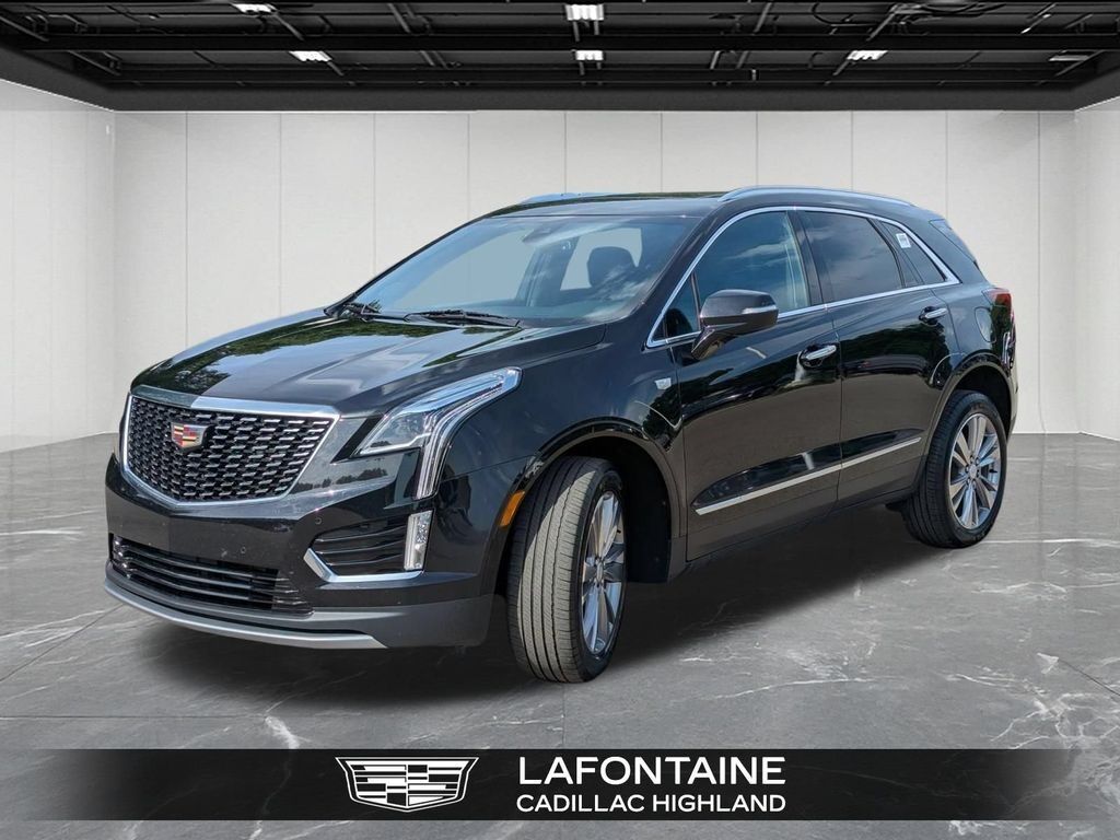 2024 Cadillac XT5 — photo 1 of 7