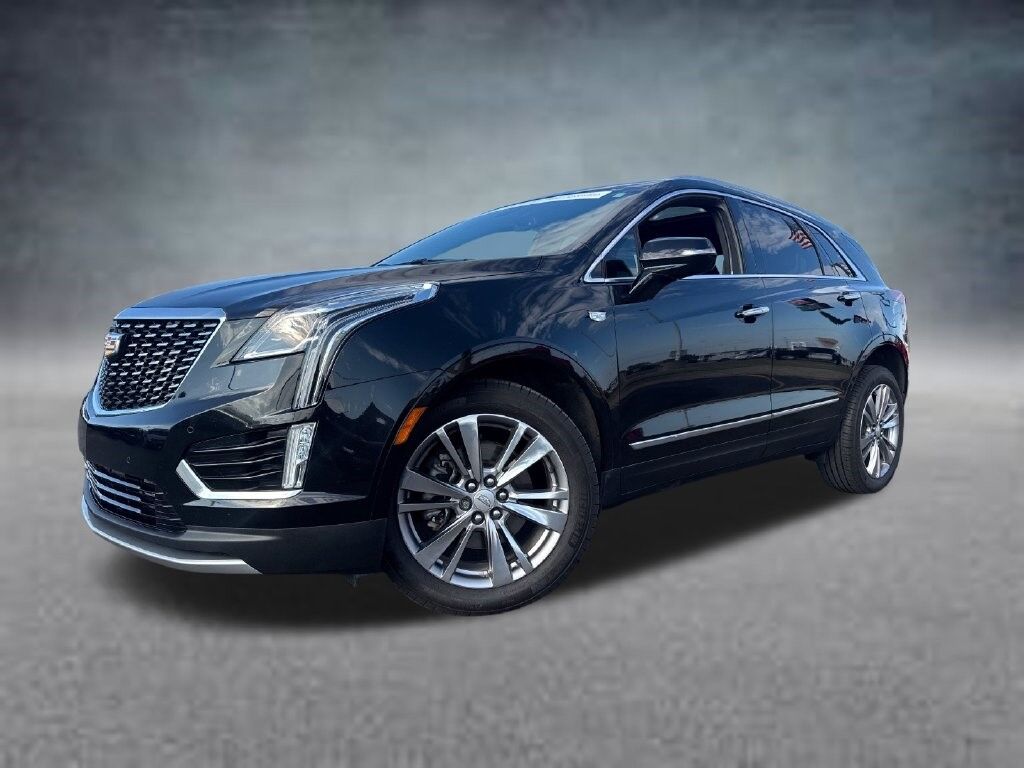 2023 Cadillac XT5 — photo 1 of 7