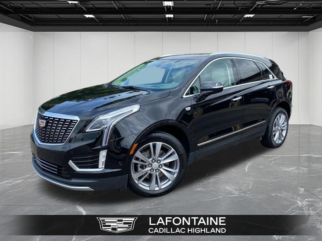 2024 Cadillac XT5 — photo 1 of 7
