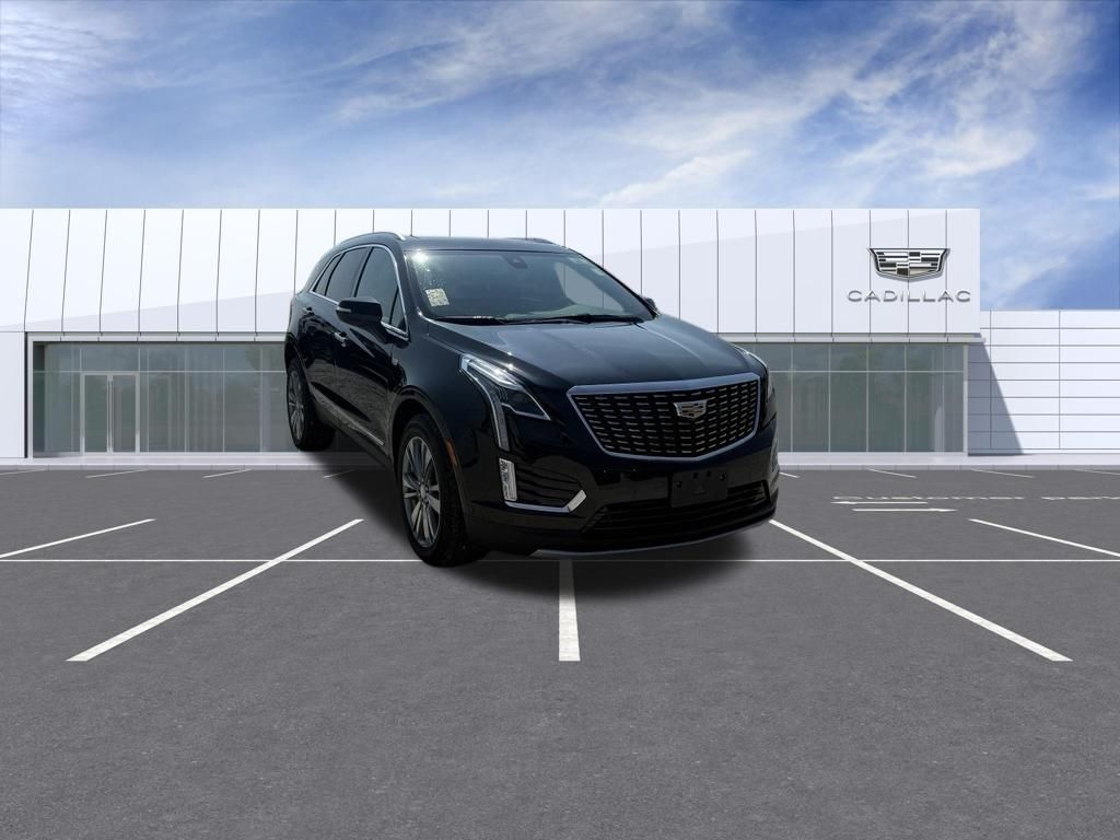 2024 Cadillac XT5 — photo 1 of 7