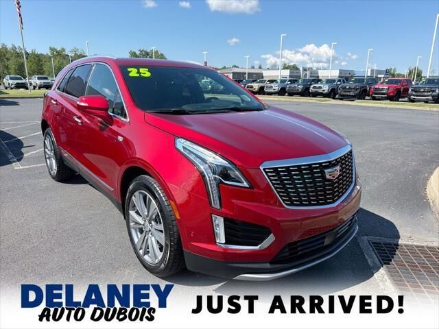 2025 Cadillac XT5 Premium Luxury — photo 1 of 26