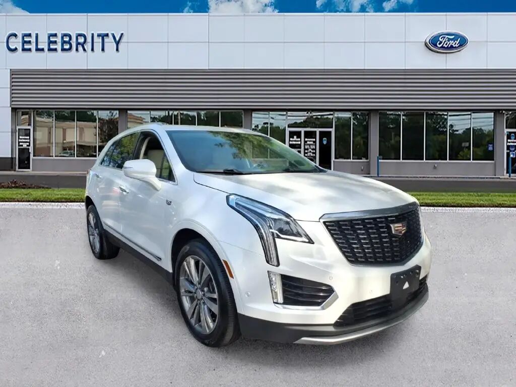 2021 Cadillac XT5 Premium Luxury — photo 1 of 13